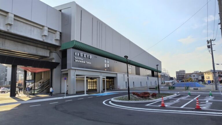 桜並木駅　駐車場