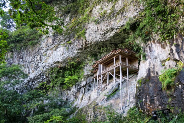 三徳山三佛寺　紅葉